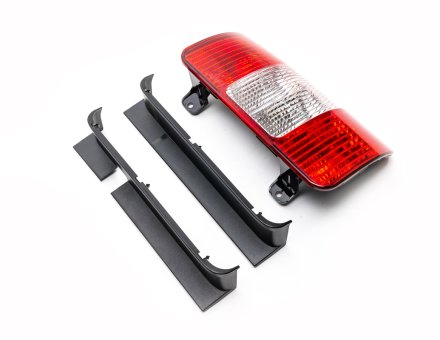 Задний фонарь Volkswagen Caddy (2003-2009) правый 611540