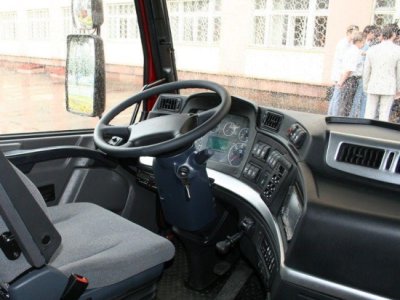 Вторая жизнь интерьера: Как обновить пластик в кабине грузовика?