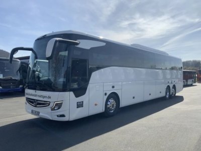 Обзор Mercedes-Benz Tourismo: Комфортный автобус для дальних путешествий