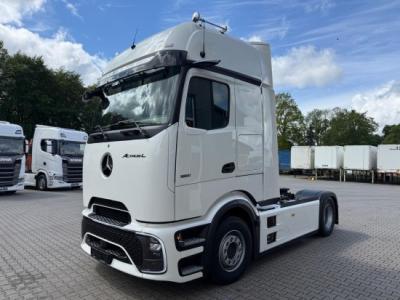 Обзор Mercedes-Benz Actros 1851 LS 4×2 (Euro-6): комфортный тягач для дальних рейсов