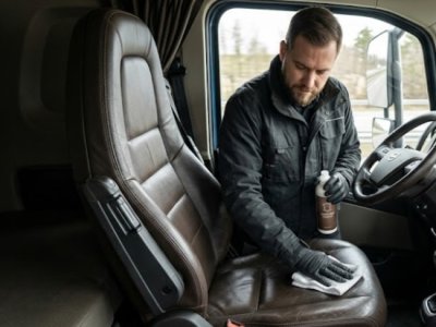 Секреты долговечности: как правильно ухаживать за кожаными сиденьями грузовика