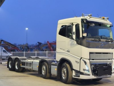 Обзор мощного шасси Volvo FH16 750 8x4 (Euro-6)