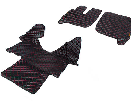 Коврики в салон Iveco Stralis черные с красной прошивкой (автомат)