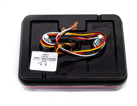 Фонарь задний 4-х функциональный (стоп, габарит, поворот, задний ход) 24 вольт BAD313