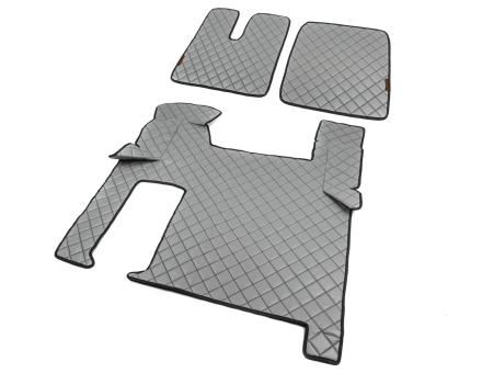 Коврики в салон Man TGX экокожа серые с черной прошивкой (автомат)