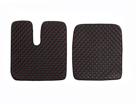 Коврики в салон Man Tgx экокожа черные с красной прошивкой (автомат)