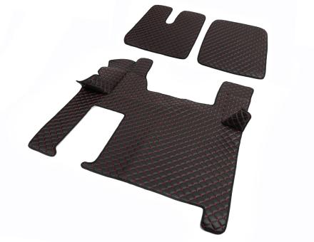 Коврики в салон Man Tgx экокожа черные с красной прошивкой (автомат)