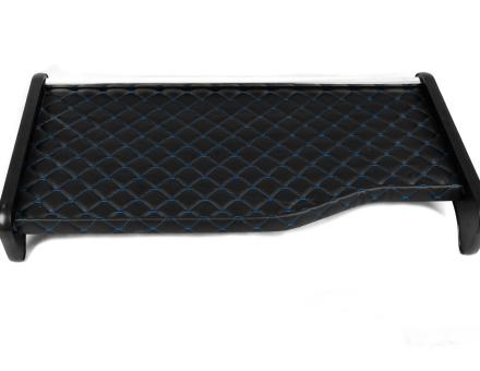 Полка на панель Mercedes Atego (экокожа черная с синей прошивкой)