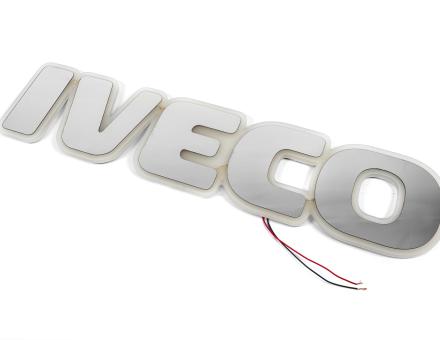 Надпись на решетку Iveco нержавейка с оранжевой подсветкой (60см.*14см.)