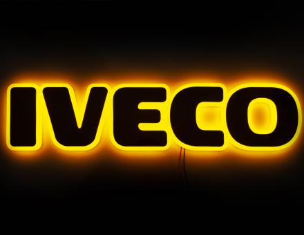 Надпись на решетку Iveco нержавейка с оранжевой подсветкой (60см.*14см.)